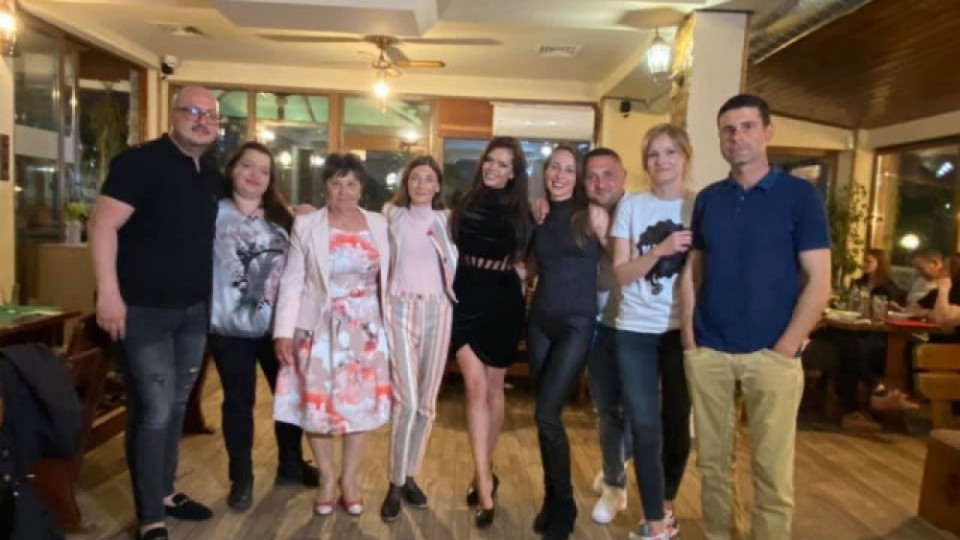 Преслава се събра с класа си Преслава се събра с класа си