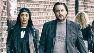 Енергото разкопа чисто новия тротоар на Люси Иларионов (Режисьорът и съседите му се бръкнали 12 бона за плочки, от ЧЕЗ ги разбили и захвърлили пред градинката)