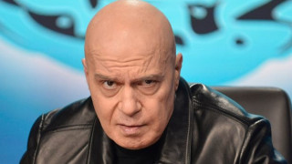 Жена работила със Слави сензационно: Няма такъв гад, кошмар е, крещи, чупи телефони в стените!