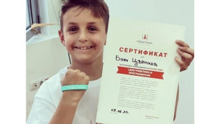 Синът на Милен Цветков е малък гений (Боян програмира роботи, изявява се и като репортер)