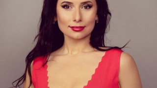 Кобилкина продава обувките си за 5 лева