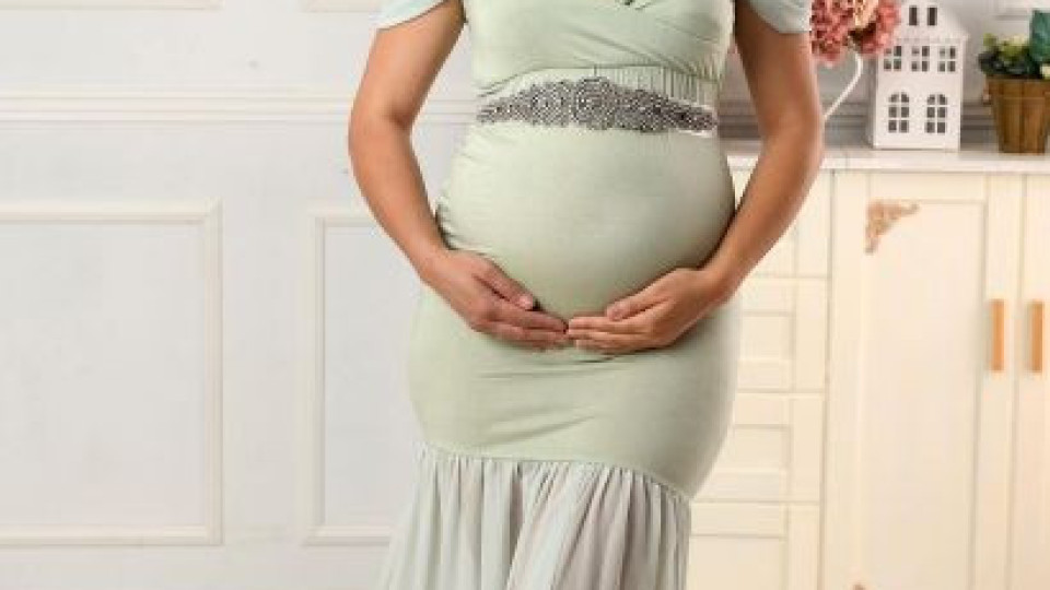Мисис България Анна Стефанова бременна с трето (СНИМКИ)