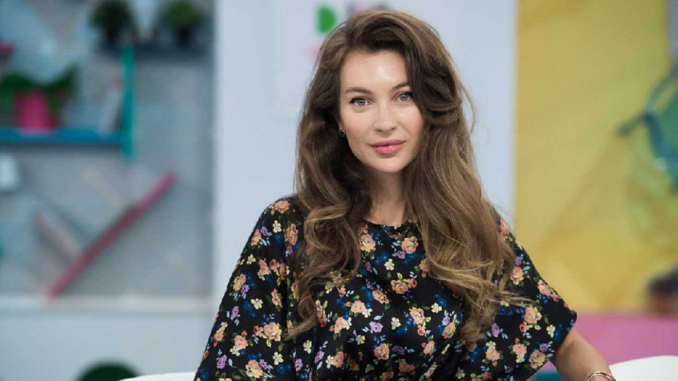 Никол Станкулова се моли за слънце Никол Станкулова се моли за слънце