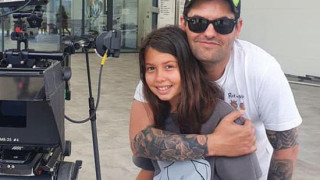 Дъщерята на Алекс Сърчаджиева  спечели първи хонорар