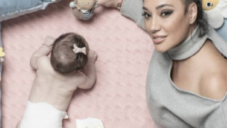 Изписаха Мария Илиева и щерка й! Междуречки гушка бебето (ФОТО)