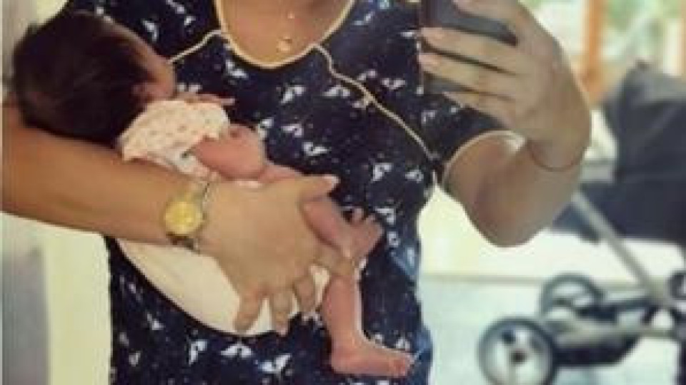 Свекървата позлати бебето на Мария Илиева Свекървата позлати бебето на Мария Илиева