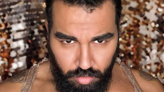 Бұлшықеттер мен пениса гей