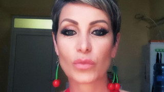 Джина Стоева тури череши нас ушите