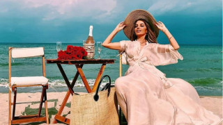 Есил Дюран с уникално тяло и визия на 52!