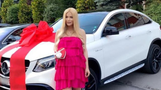 Подарък за ЧРД: Мис България Вероника Стефанова с нов джип за 100 бона