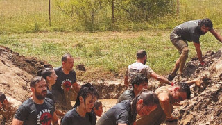 Яна Маринова се влачи в калта на Витоша