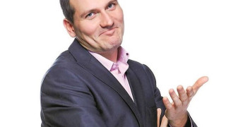 Митко Павлов търси малки котета! Подмамва ги с гореща снимка (Вижте я по-долу)