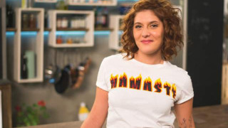 Хрупкава риба с бирена коричка: перфектна лятна комбинация по рецепта на Божана Кацарова