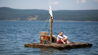 Рачков корабокрушира край София? (Мистерията с новия проект на водещия продължава)