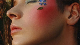 О, небеса! Крис Костов стана гейша (Снимки)