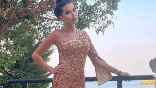 Суеверна! Кръстче пази от зли очи Радинела Чушева (Фото в галерията)