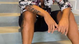 Aзис провежда странни тренировки (Ще участва ли Кралят на поп-фолка в мистериозното реалити на Рачков?)