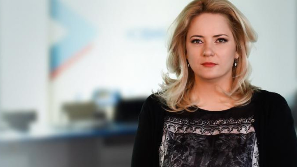 7 бона заплата върнаха Лора Крумова в Нова ТВ