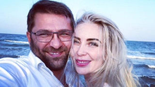 Мъжът на Тоца я угоява с  манджи