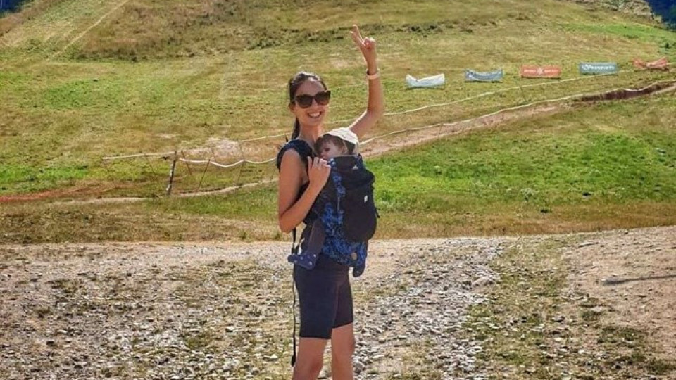 Луиза Григорова заведе бебето на планина Луиза Григорова заведе бебето на планина