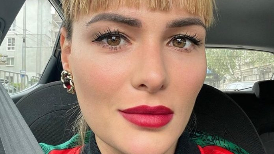 Рут Колева нагъва салам Рут Колева нагъва салам