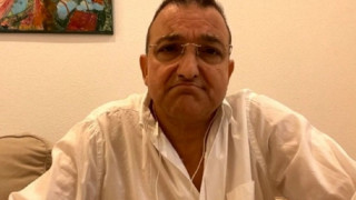 Живот на емигрант! Вижте колко много се е състарил Зуека (ФОТО)