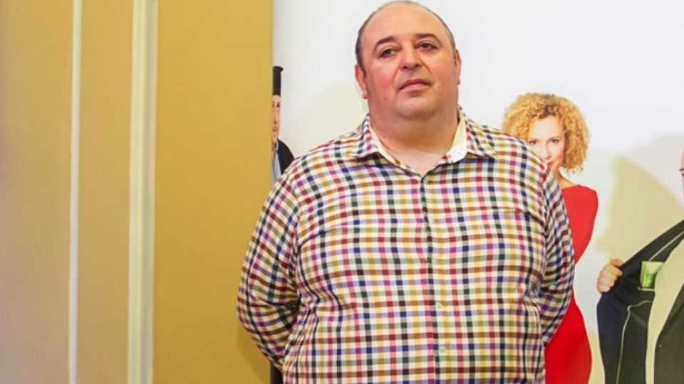Любо Нейков носи храна на родата в Червен бряг Любо Нейков носи храна на родата в Червен бряг