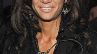 Щерката Искра Радева  вманиачена по пластичните операции