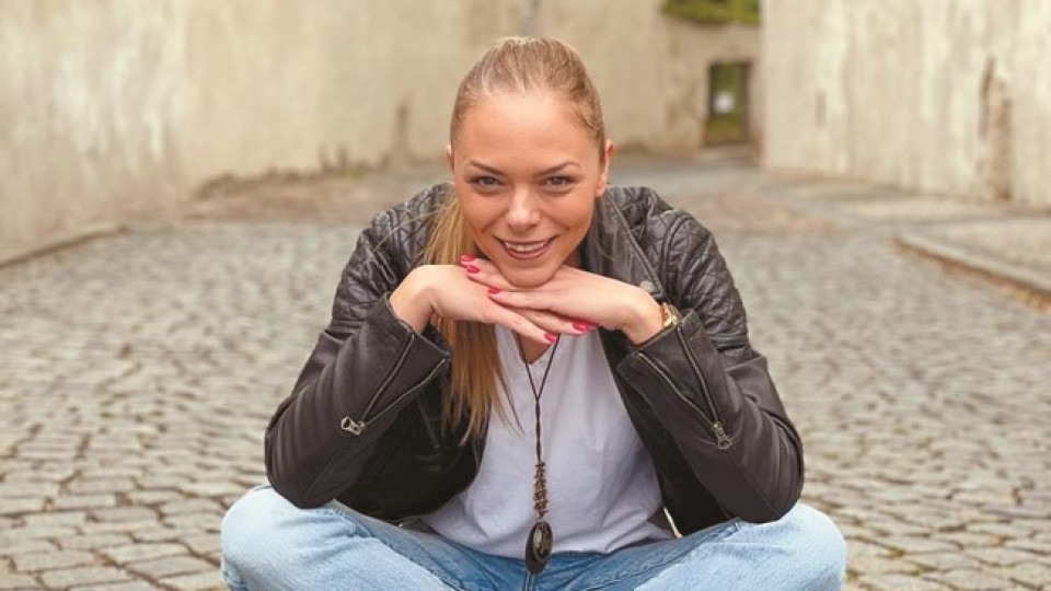 Йоанна Темелкова остана без документи в Париж Йоанна Темелкова остана без документи в Париж