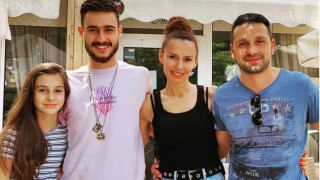 След като Иво Карамански-младши загуби ръката си: Александър Сано излетя при наследника на Кръстника за морална подкрепа!