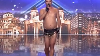 Най-бързият кючекчия безработен и беден! Божидар Мартинов сече дърва, за да изкарва някой лев