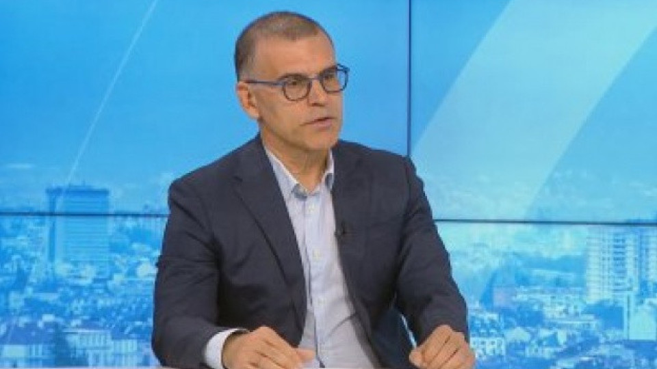 Делото срещу преследвача на Емануела отложено за 10-и път, сагата се точи 7 години Делото срещу преследвача на Емануела отложено за 10-и път, сагата се точи 7 години