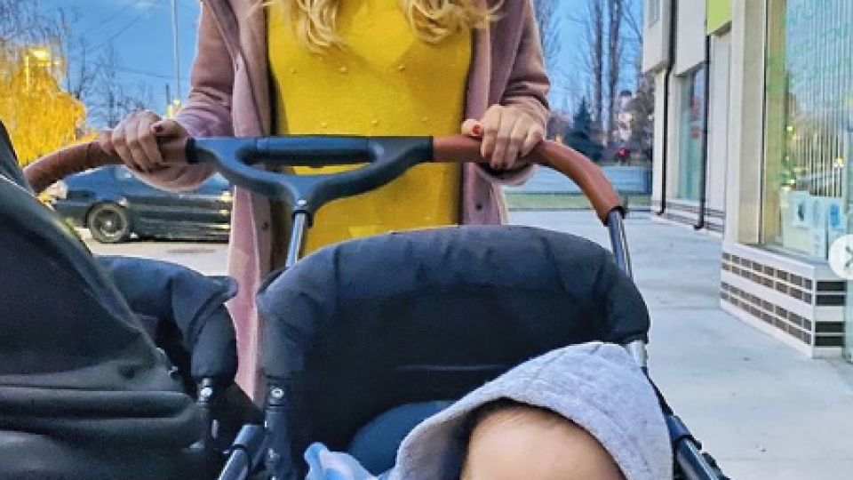 Бебето на Ева Веселинова местело мебели Бебето на Ева Веселинова местело мебели