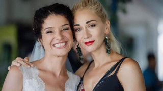 Нети стана леля! Тв водещата Алекс Кръстева роди момче