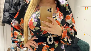 Деси Слава заголи бюст при Рачков (Снимка)