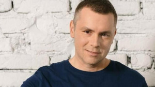 Ицо Хазарта се заклева за депутат, после пее на концерт! Рапърът с поредица от участия