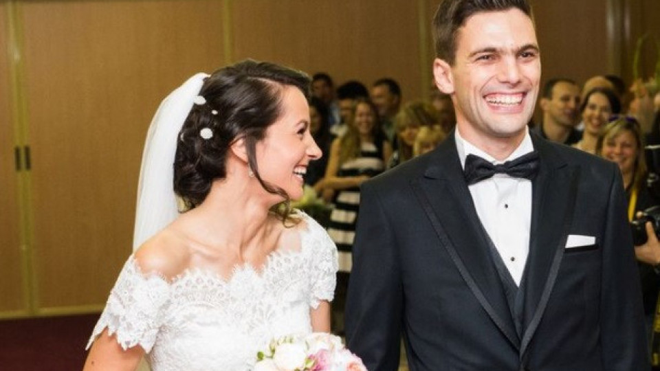Новият шеф на НС Никола Минчев е женен за ослепителна красавица (СНИМКИ)