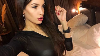Малката дъщеря на Фатик продава 20 луксозни имота