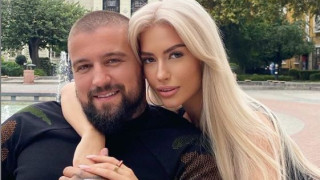 Тита се обясни в любов на половинката си