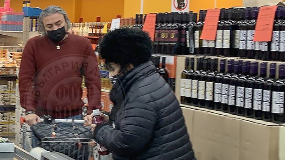 Папарак: Братя Халваджиян на покупки с мама Папарак: Братя Халваджиян на покупки с мама