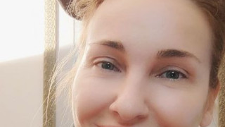 Алекс Раева подари чорапи на мъжа си (ФОТО)