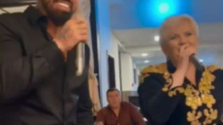 Благо Джизъса в дует с Николина Чакърдъкова