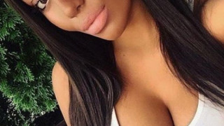 Щерката на Ванко 1 с ново гадже! Ивана залюби интернет сензация