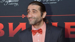 Филип Аврамов издържа двете си жени! Актьорът плаща битовите им сметки, както и на недовършената си къща