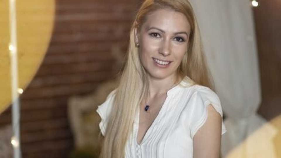 Деси Бакърджиева прави собствен сериал за богатите у нас Деси Бакърджиева прави собствен сериал за богатите у нас