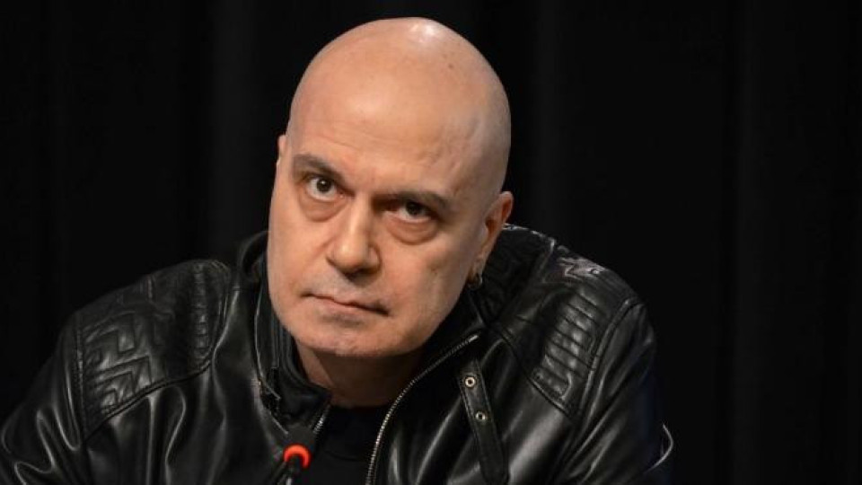 АЕЦ „Козлодуй“ изсипа 8600 лв. на Слави Трифонов за деня на енергетика АЕЦ „Козлодуй“ изсипа 8600 лв. на Слави Трифонов за деня на енергетика