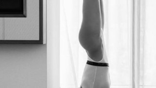 Жаси вае тяло на челна стойка (УАУ ФОТО в галерия)