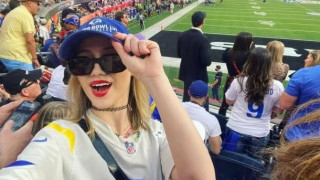 Мария Бакалова събра погледите на Супербоул