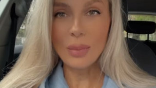 Венета Райкова се моли в параклиса на Илиана и Наско