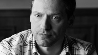 Орлин Павлов  стоял 2 годин  без работа (Вижте какво е бил принуден да прави за пари)